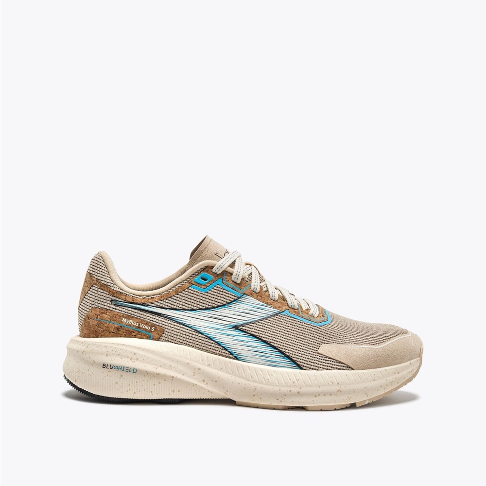 DIADORA MYTHOS BLUSHIELD VOLO